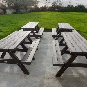 Clareen Picnic Table Img04