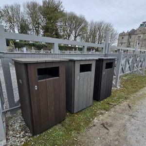 Litter Bin A016