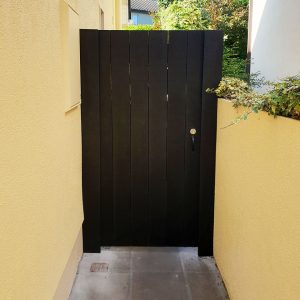 Side Gates p01