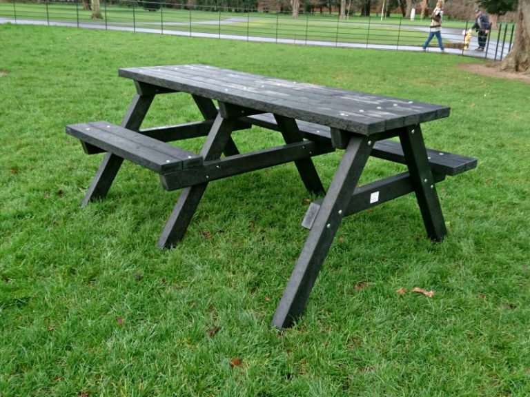 Delivery of recycled plastic garden furnitures