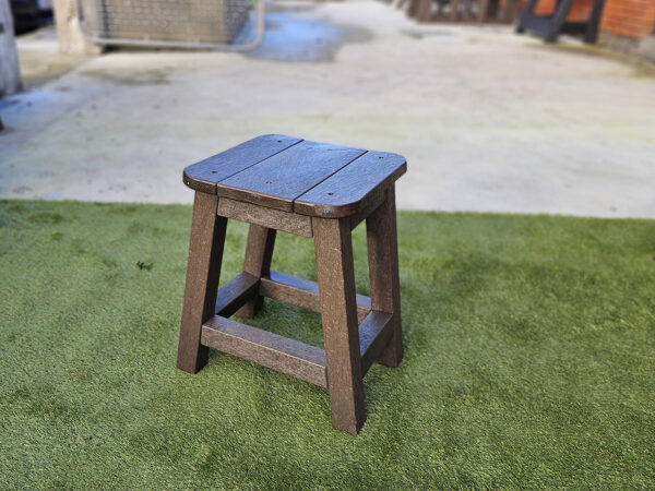 garden stool 01