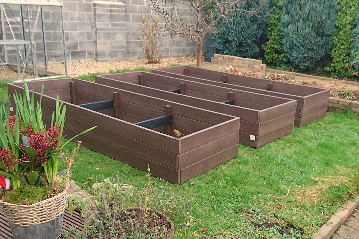 https://irishrecycledproducts.ie/wp-content/uploads/2021/01/raised-beds-02.jpeg