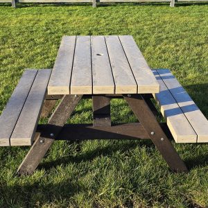 Picnic table Glencree two tone 001