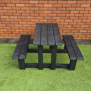 picnic table walk in 006